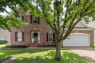 2008 Flocking Dr, Spring Hill, TN 37174