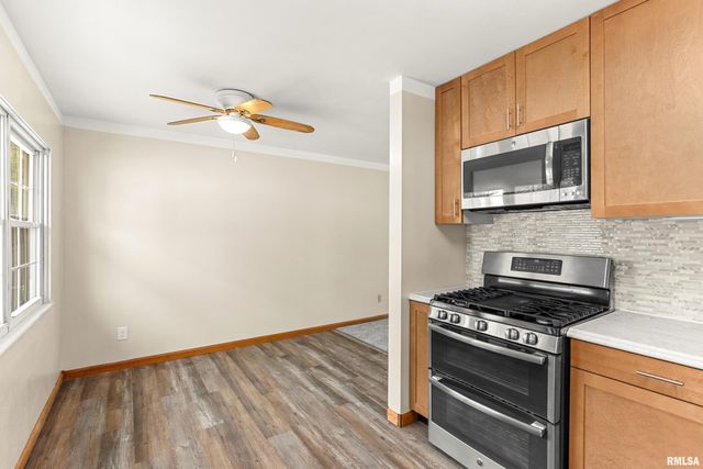 1 DOMINION Court, Pekin, IL 61554