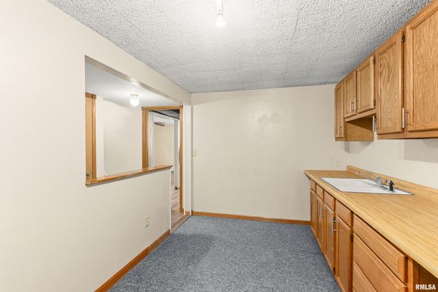 1 DOMINION Court, Pekin, IL 61554