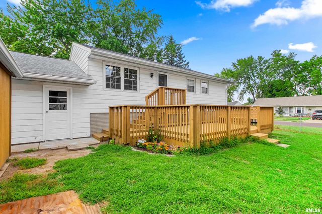 1 DOMINION Court, Pekin, IL 61554