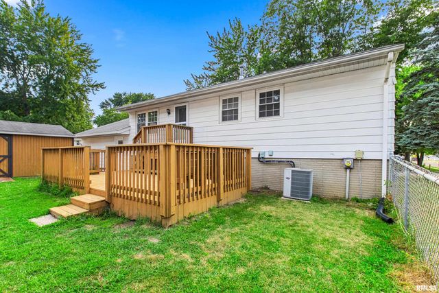 1 DOMINION Court, Pekin, IL 61554