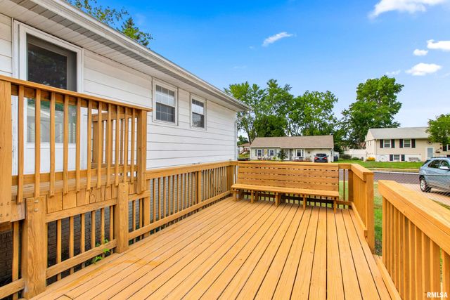 1 DOMINION Court, Pekin, IL 61554