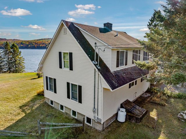 12 Lake Francis, Pittsburg, NH 03592