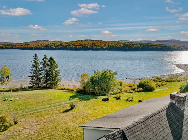 12 Lake Francis, Pittsburg, NH 03592