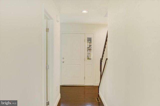 2224 NORTHVIEW LN, Harrisburg, PA 17110