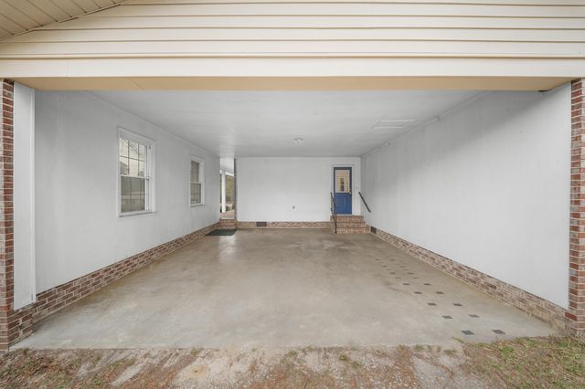 101 Pony Drive, Swainsboro, GA 30401