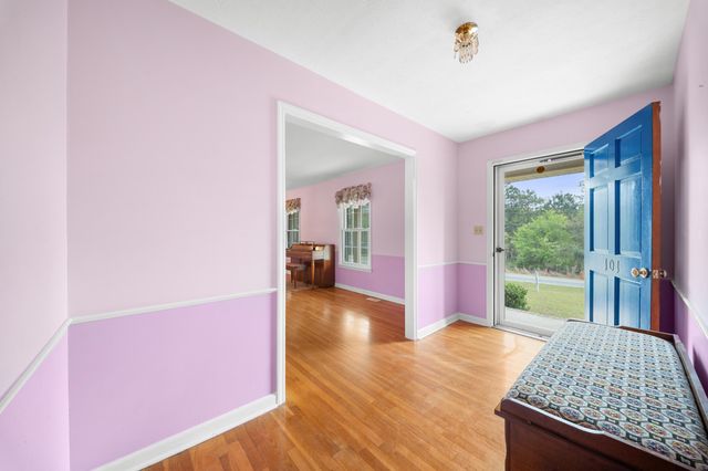 101 Pony Drive, Swainsboro, GA 30401