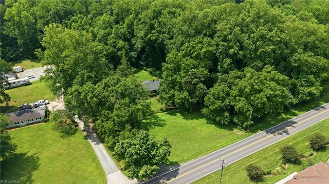 3810 Yadkinville Road, Winston-salem, NC 27106