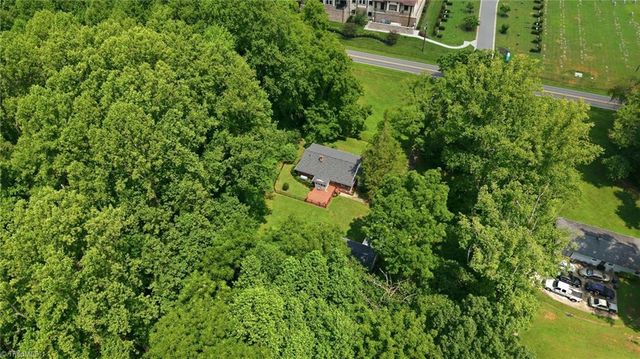 3810 Yadkinville Road, Winston-salem, NC 27106