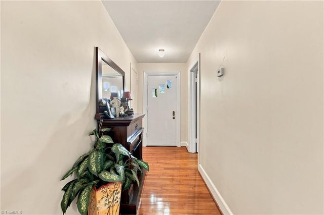 3810 Yadkinville Road, Winston-salem, NC 27106