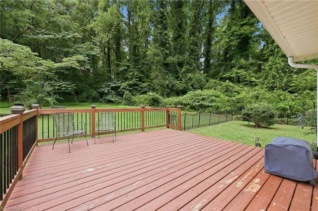 3810 Yadkinville Road, Winston-salem, NC 27106