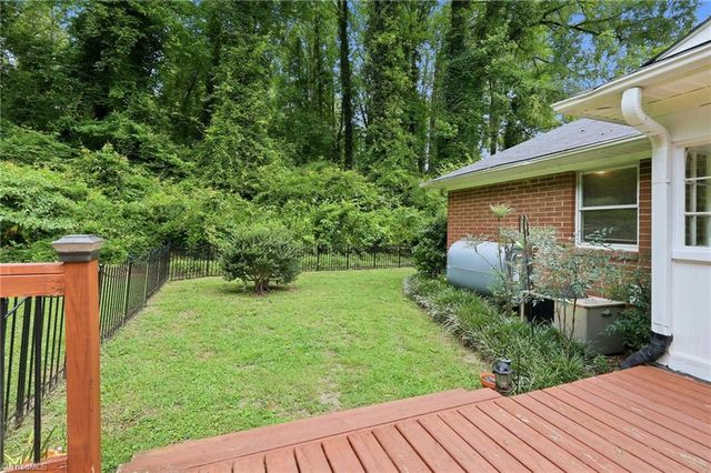 3810 Yadkinville Road, Winston-salem, NC 27106