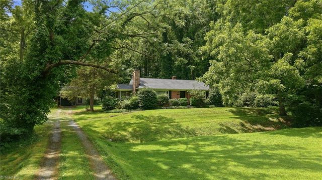 3810 Yadkinville Road, Winston-salem, NC 27106