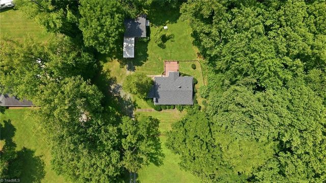 3810 Yadkinville Road, Winston-salem, NC 27106