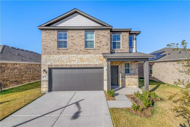 1908 Champions Drive, Navasota, TX 77868