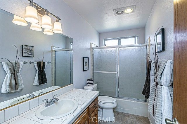 935 Rainbow, Santa Maria, CA 93455