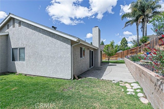 935 Rainbow, Santa Maria, CA 93455
