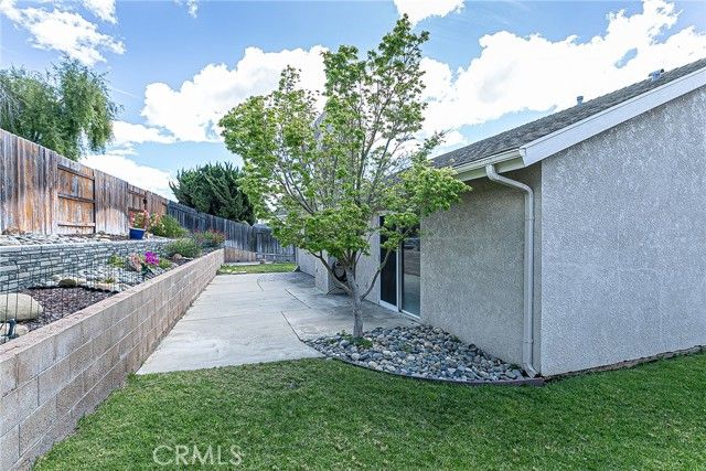 935 Rainbow, Santa Maria, CA 93455
