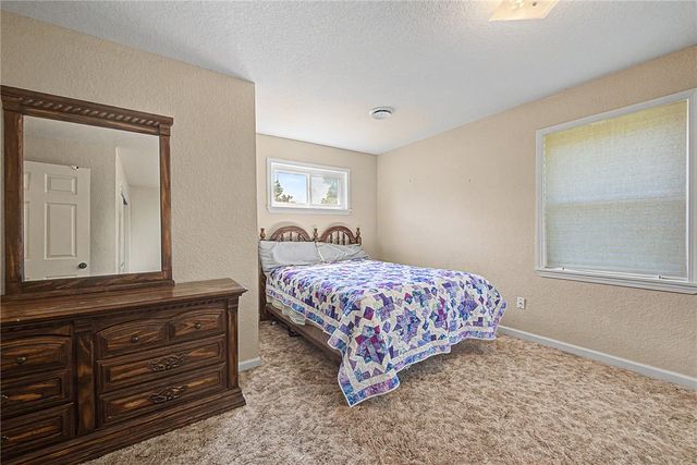 608 N 10th Street, Rogers, AR 72756