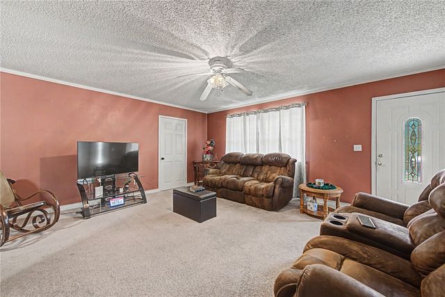 608 N 10th Street, Rogers, AR 72756