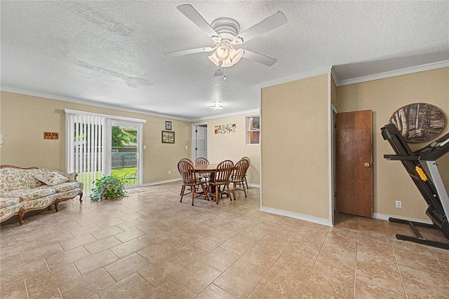608 N 10th Street, Rogers, AR 72756