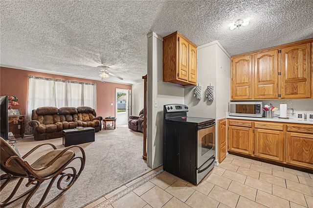 608 N 10th Street, Rogers, AR 72756