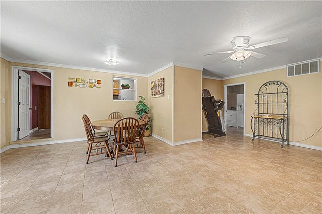 608 N 10th Street, Rogers, AR 72756