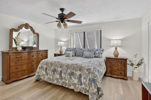 11254 NW 15th Ct, Pembroke Pines, FL 33026