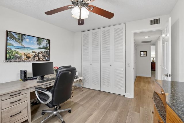 11254 NW 15th Ct, Pembroke Pines, FL 33026