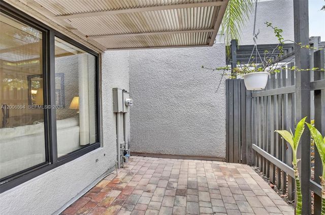 11254 NW 15th Ct, Pembroke Pines, FL 33026