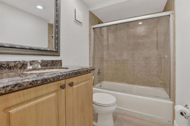 11254 NW 15th Ct, Pembroke Pines, FL 33026