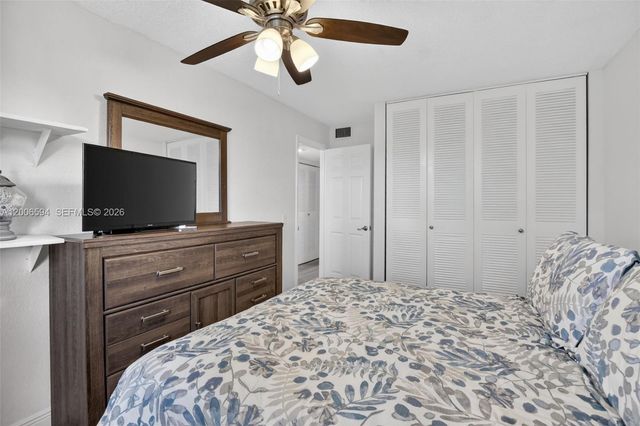 11254 NW 15th Ct, Pembroke Pines, FL 33026