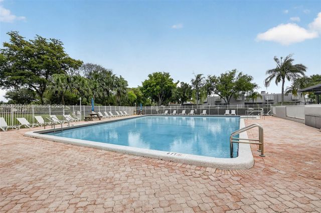 11254 NW 15th Ct, Pembroke Pines, FL 33026
