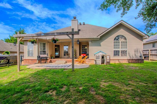306 Hidden Meadows Drive, Benton, AR 72015