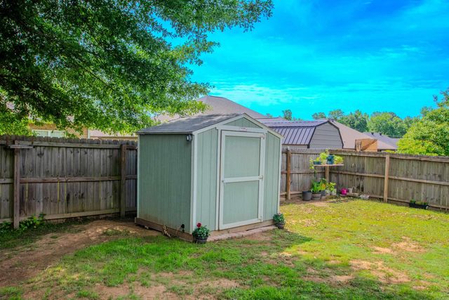 306 Hidden Meadows Drive, Benton, AR 72015