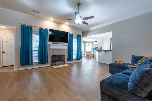 306 Hidden Meadows Drive, Benton, AR 72015