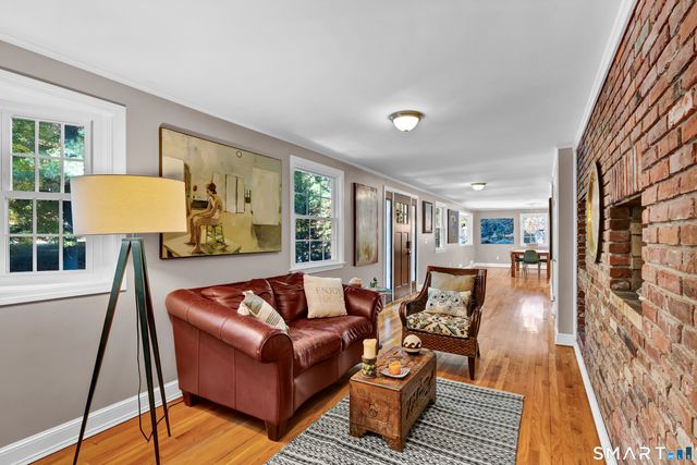 46 Henderson Drive, Avon, CT 06001