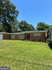 310 Forest Hill Drive, Warner Robins, GA 31088