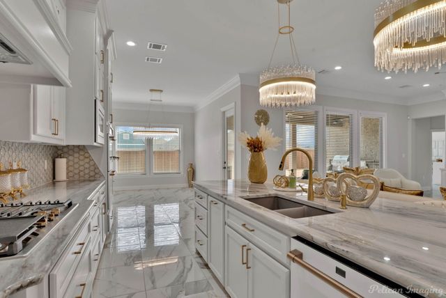 704 Calcasieu Pass, Bossier City, LA 71111