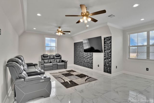 704 Calcasieu Pass, Bossier City, LA 71111