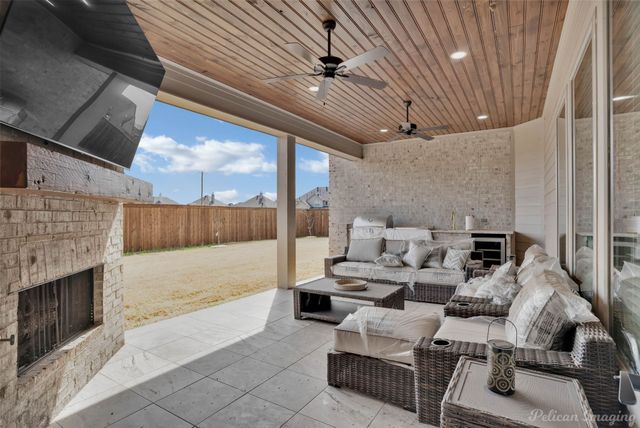 704 Calcasieu Pass, Bossier City, LA 71111