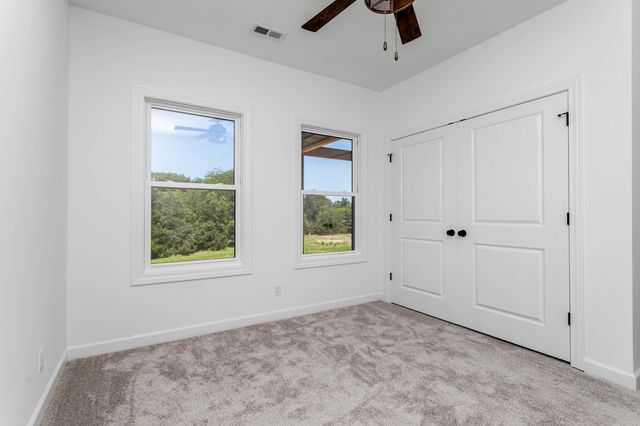 11316 W BRADLEY LN, Rocheport, MO 65279