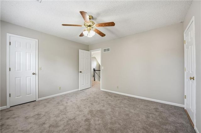 14220 S Brougham Drive, Olathe, KS 66062