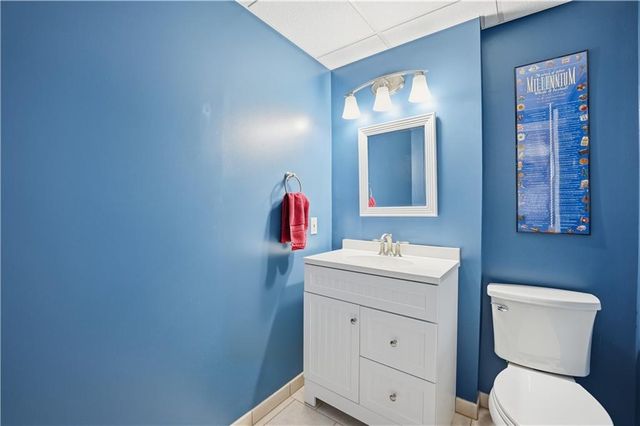 14220 S Brougham Drive, Olathe, KS 66062