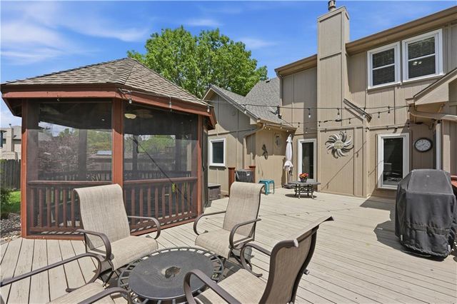 14220 S Brougham Drive, Olathe, KS 66062