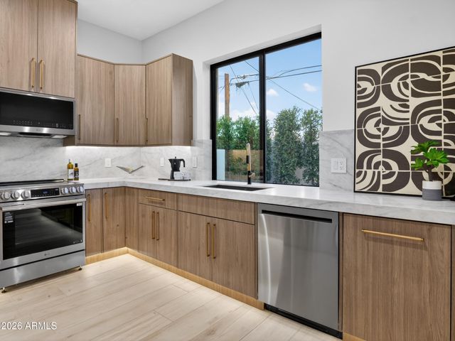 8331 E Mariposa Drive, Scottsdale, AZ 85251
