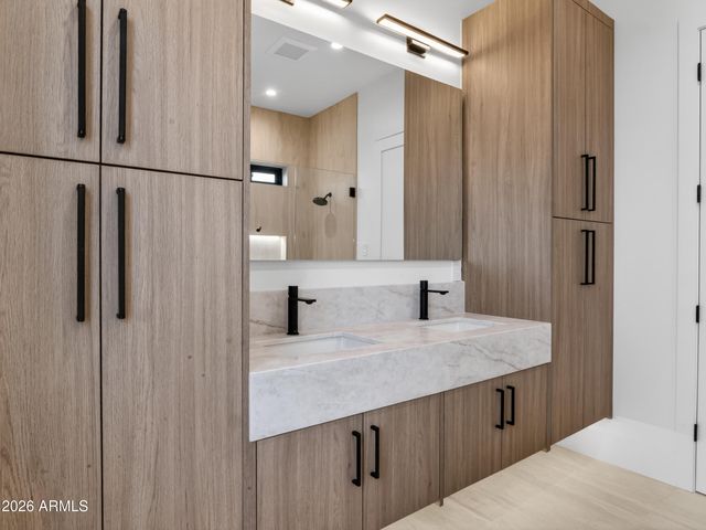 8331 E Mariposa Drive, Scottsdale, AZ 85251