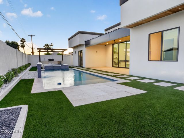 8331 E Mariposa Drive, Scottsdale, AZ 85251