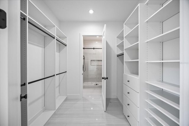 3601 W PLATT STREET, Tampa, FL 33609