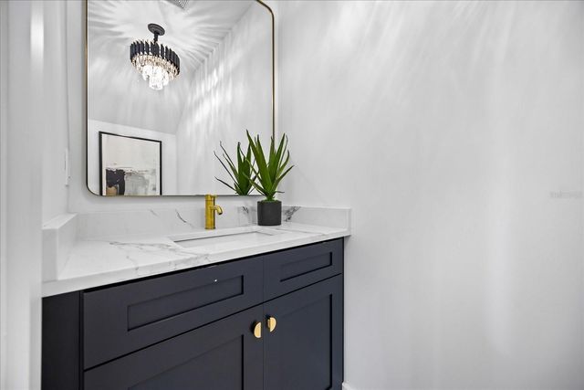 3601 W PLATT STREET, Tampa, FL 33609